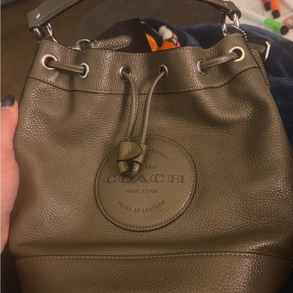 Coach Pebbled Leather Drawstring Bucket Bag Olive Green CA1100-NEW-Authenticated